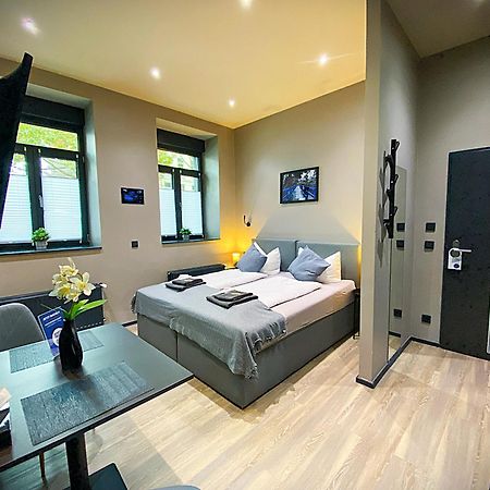Liro Stadt Apartments Крефельд Экстерьер фото